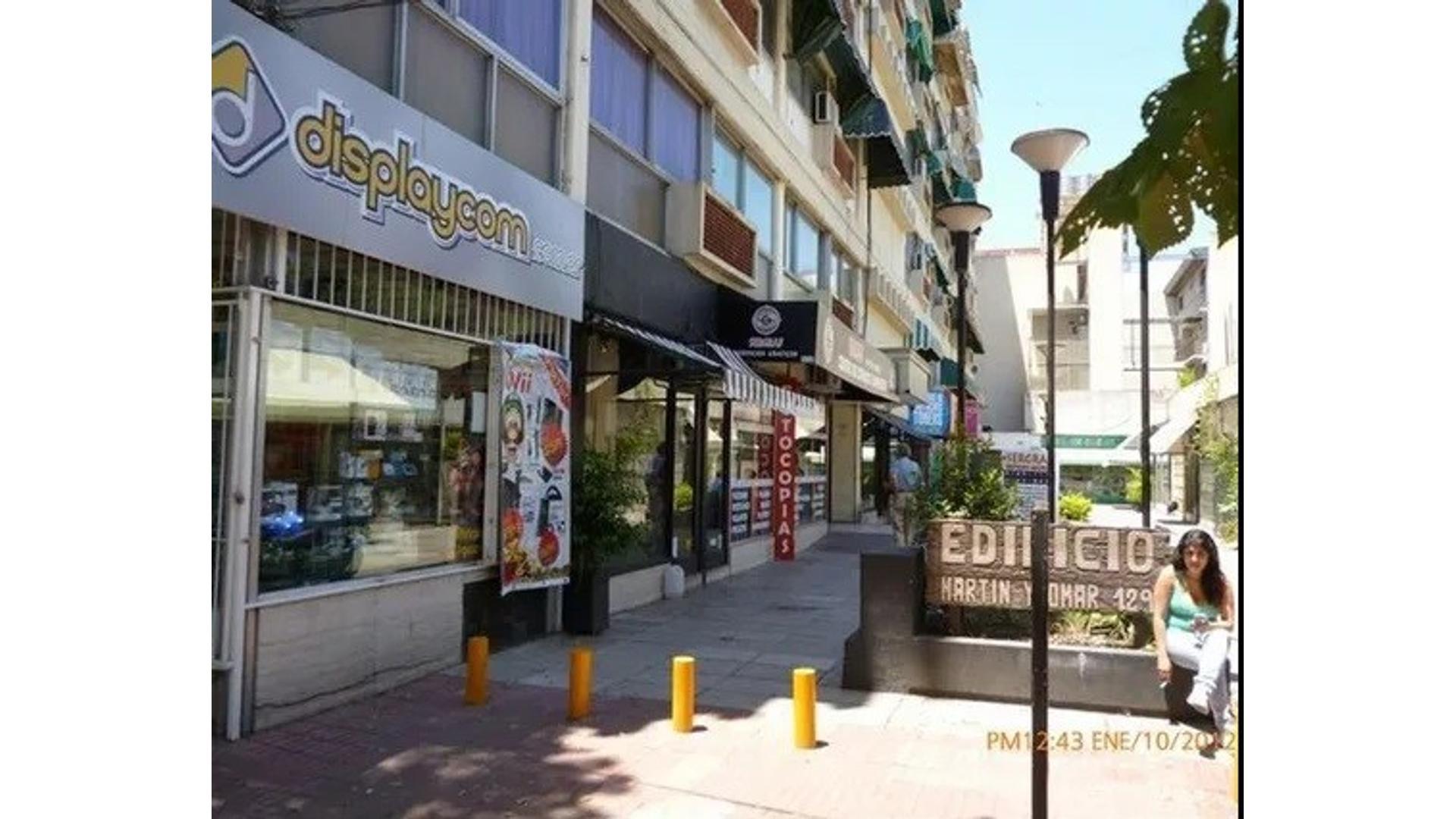 Martin Y Omar 100 - Consultar precio - Local - en Alquiler