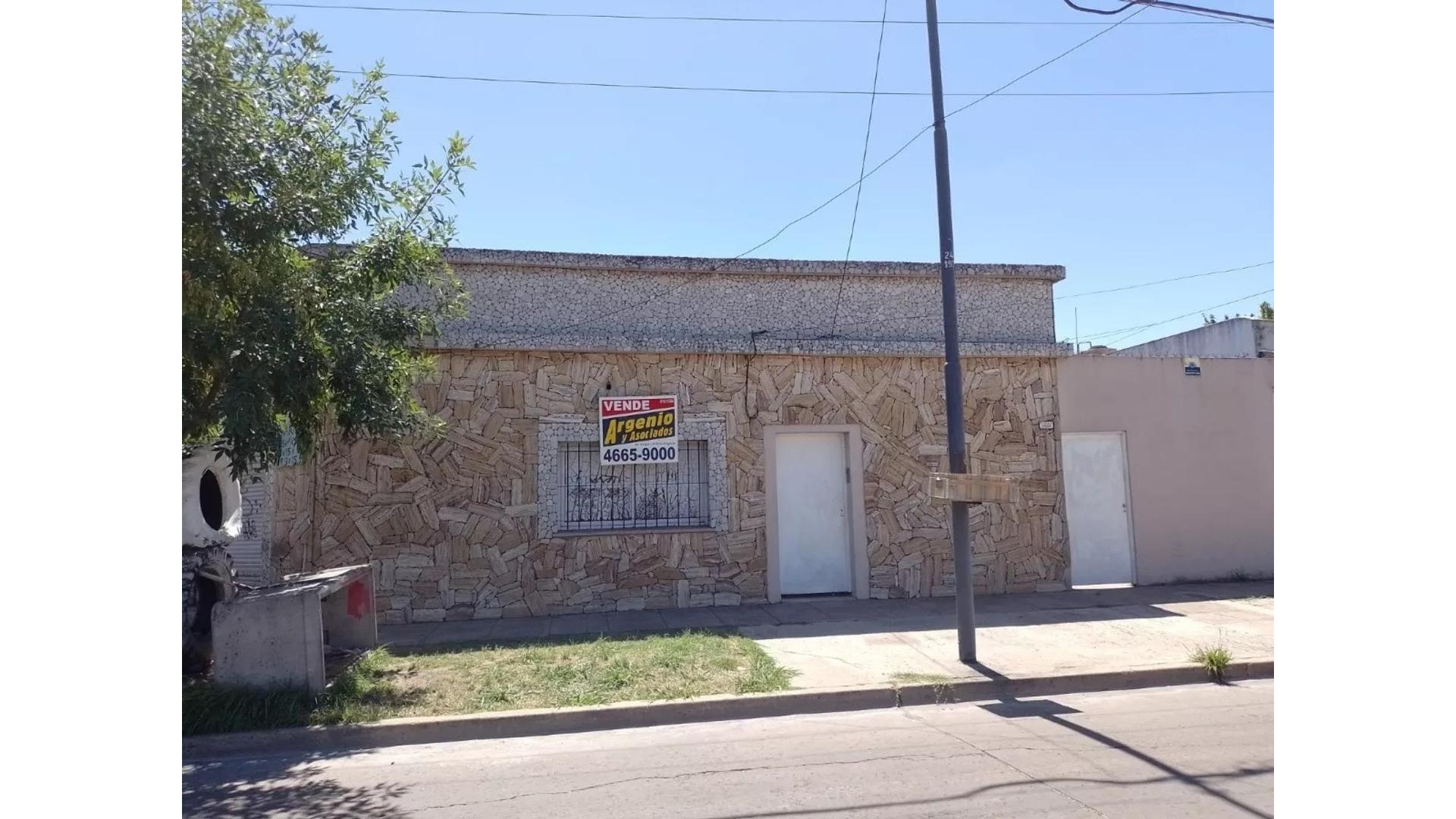 Felix Frias 2600 - USD85.000 - Casa - en Venta