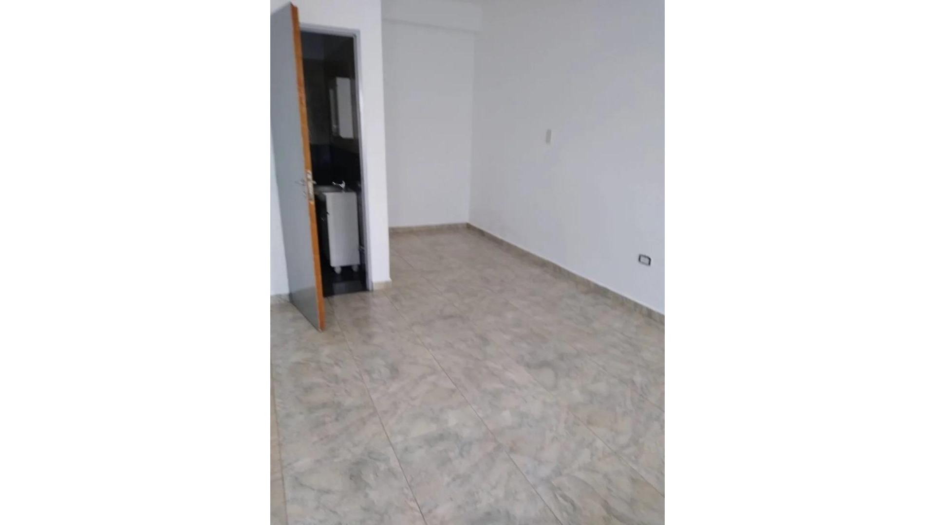Wagner 959, Hurlingham, Provincia De Buenos Aires, 900 1°  - USD37.900 - Departamento - en Venta