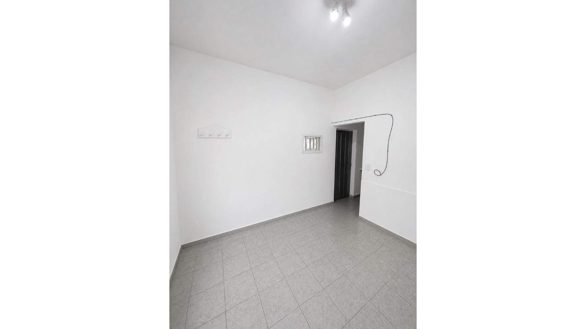 Rolland 800 - ARS290.000 - Departamento - en Alquiler