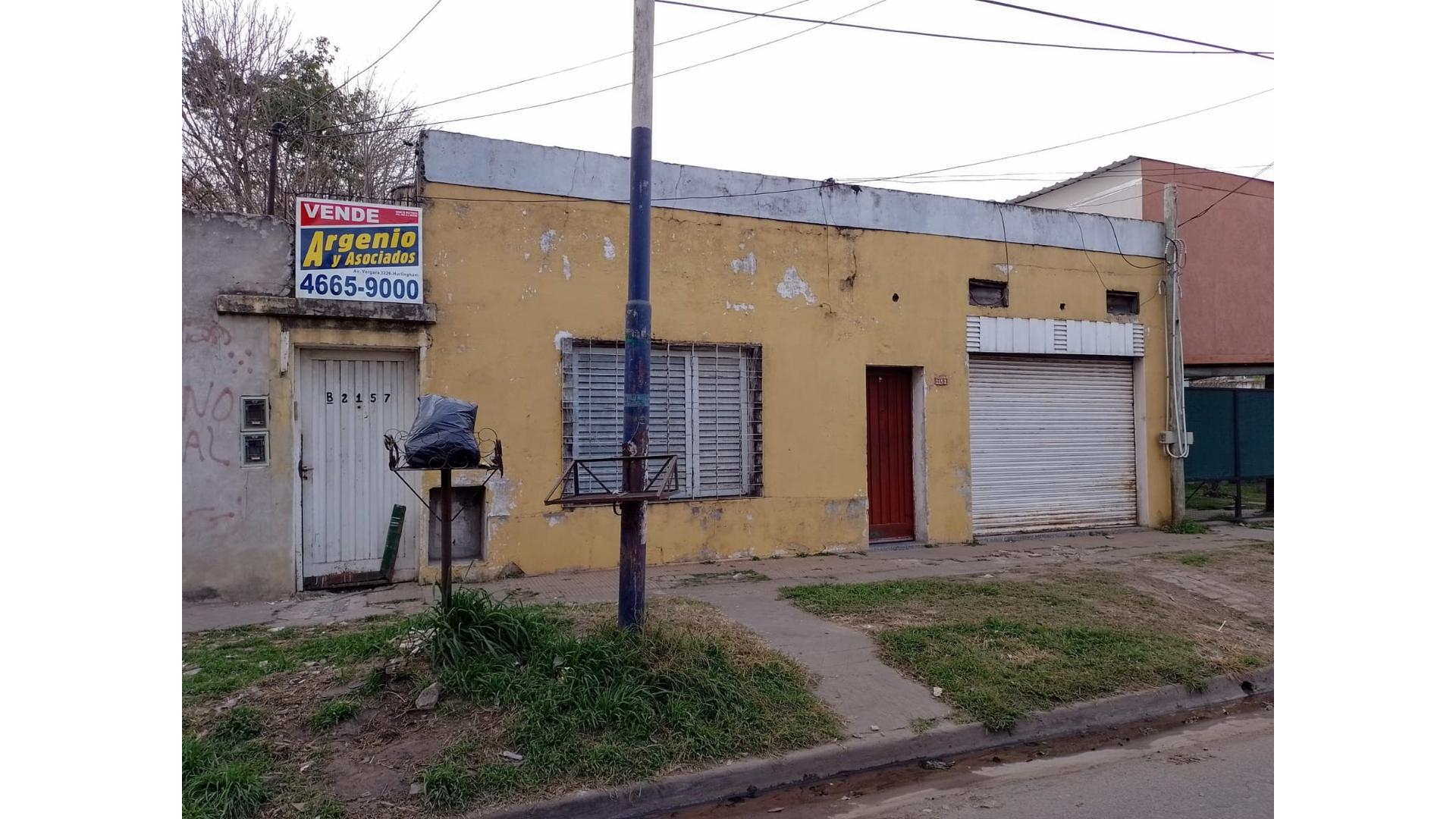 Alberdi 2100 - USD45.000 - Casa - en Venta